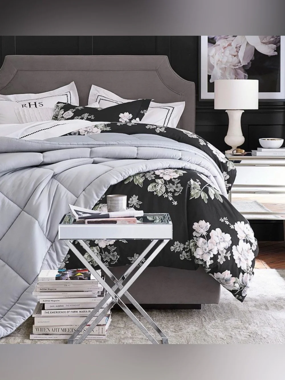 Pottery Barn floral Duvet Cover Set in Black and White